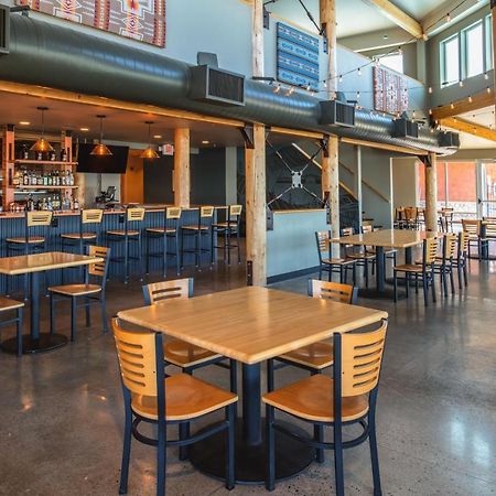 River Lodge And Cabins Boardman エクステリア 写真