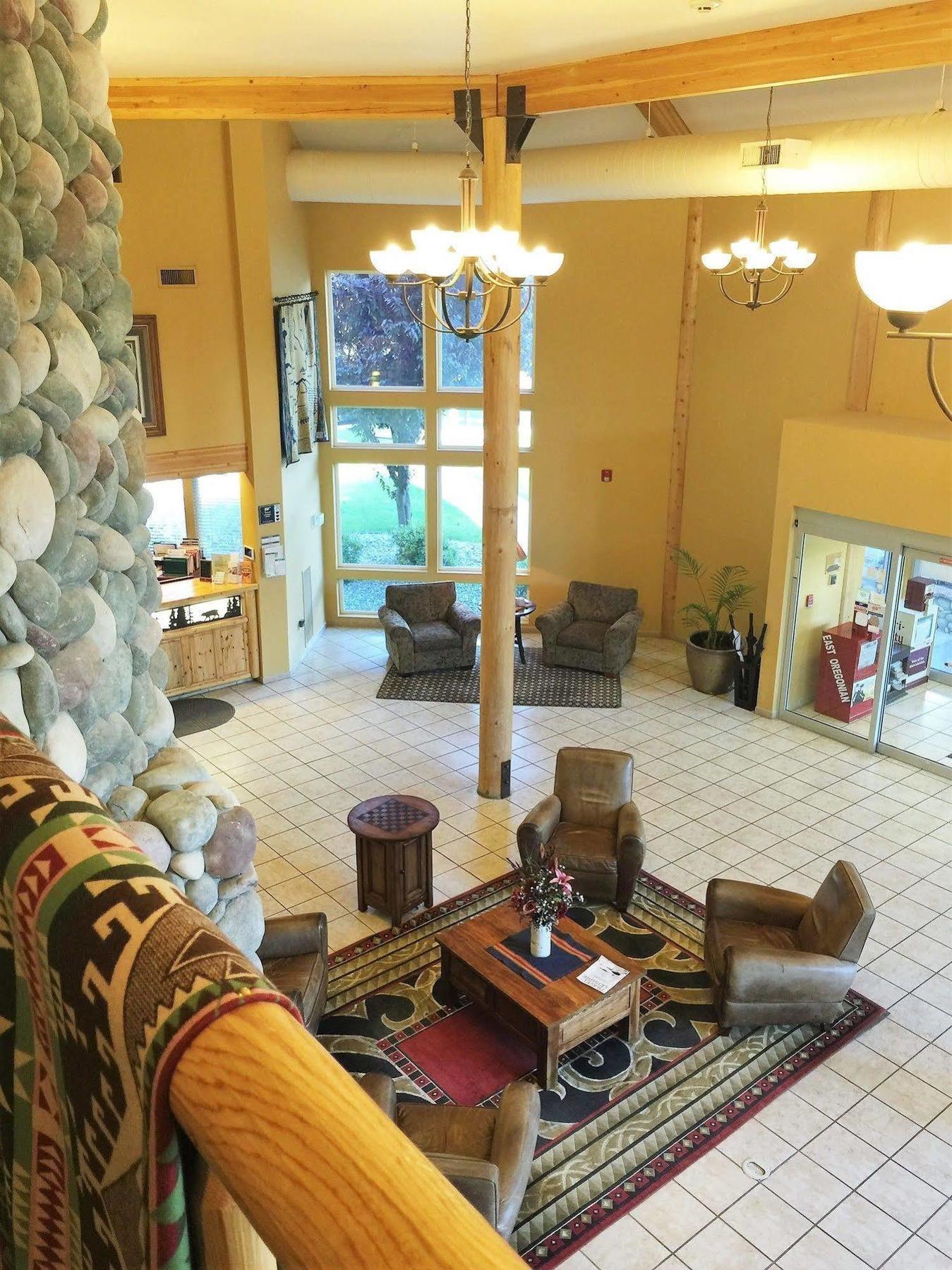 River Lodge And Cabins Boardman エクステリア 写真